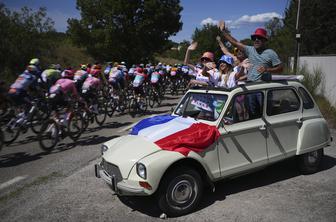 Vlada sprejela sklep o nameri za organizacijo štarta Dirke po Franciji v Sloveniji