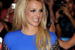 Britney po mesecu dni spet v zvezi?