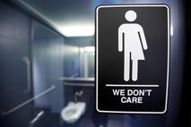 javno stranišče v ZDA za oba spola