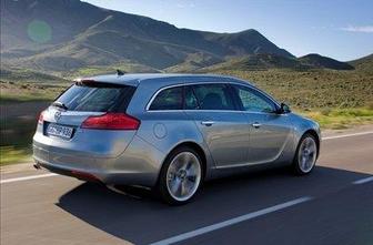 Insignia sports tourer že pri nas