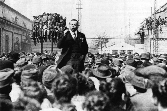 Bela Kun | Komunist Bela Kun je prevzel oblast na Madžarskem, ker je obljubil, da bo s pomočjo Leninove sovjetske Rusije Madžarsko vrnil na meje, ki jih je imela pred razpadom Avstro-Ogrske. | Foto Wikimedia Commons