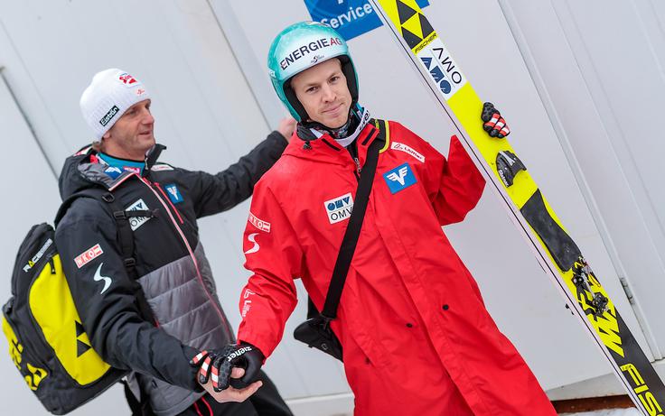 Avstrijci so v pričakovanju, kdaj se bo dvignil Michael Hayböck. | Foto: Sportida