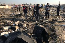 Iran potrdil, da sta bili na ukrajinsko letalo izstreljeni dve raketi
