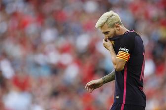 Liverpool pred 90 tisoč gledalci ponižal Messija in Barcelono #video