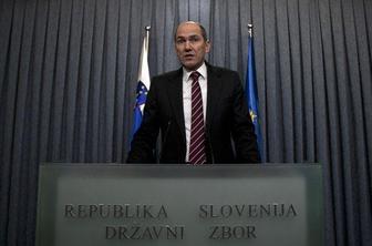 Janša predstavil 12-člansko ministrsko ekipo