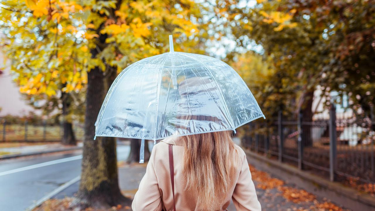 Danes popoldne bo ponekod deževalo, jutri mogoče tudi nevihte in nalivi