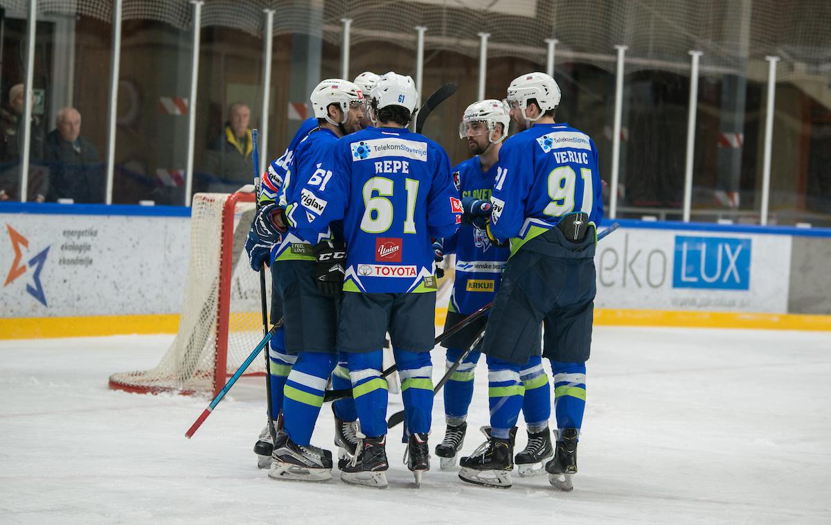 slovenska hokejska reprezentanca Madžarska Bled | Slovensko hokejsko reprezentanco med 29. aprilom in 5. majem čaka svetovno prvenstvo skupine B, na katerem se bo v družbi Kazahstana, Belorusije, Madžarske, Južne Koreje in Litve borila za eno od prvih dveh mest, ki vodita v elito. | Foto Peter Podobnik/Sportida