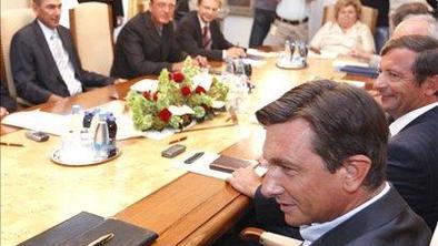 Pahor napovedal srečanje predsednikov parlamentarnih strank