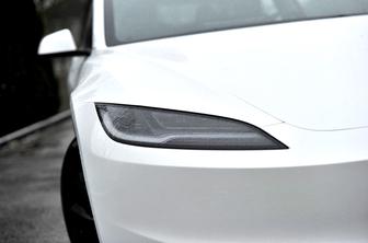 Tesla uresničila napoved: zaradi višjih carin tudi dražji avtomobil