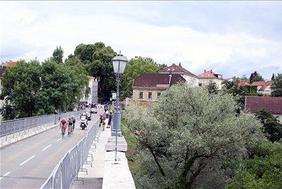 Diego Ulissi wins the race, Guardini claims stage victory