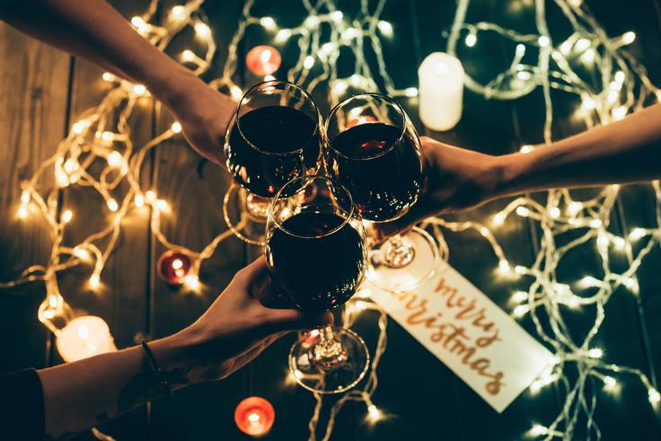 Voda naj bo stalna partnerica alkoholnih pijač. | Foto: Thinkstock