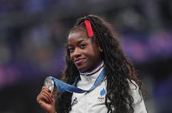 Olimpijski podprvakinji Samba-Mayeli grozi prepoved nastopanja