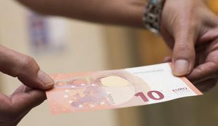 Donos na slovenske obveznice spet rekordno nizko
