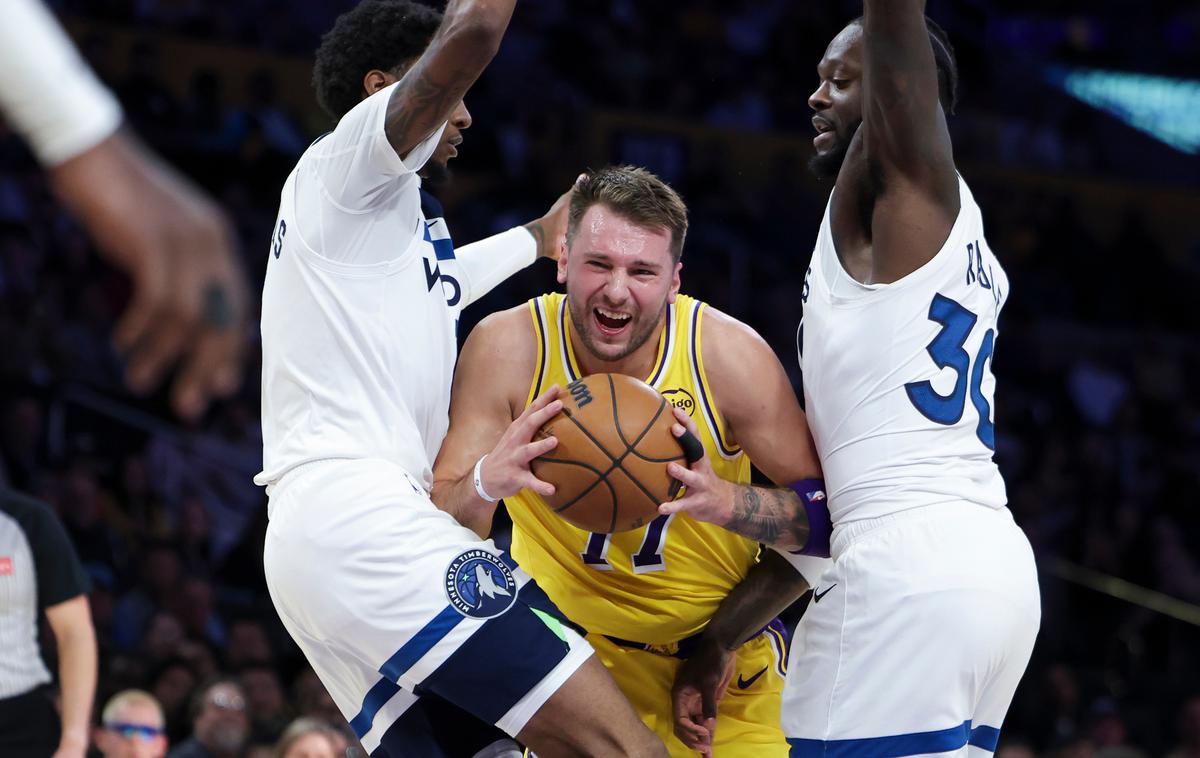 Luka Dončić, Los Angeles Lakers | Dončić je na obračunu z Minnesoto pretrpel marsikaj. | Foto Guliverimage