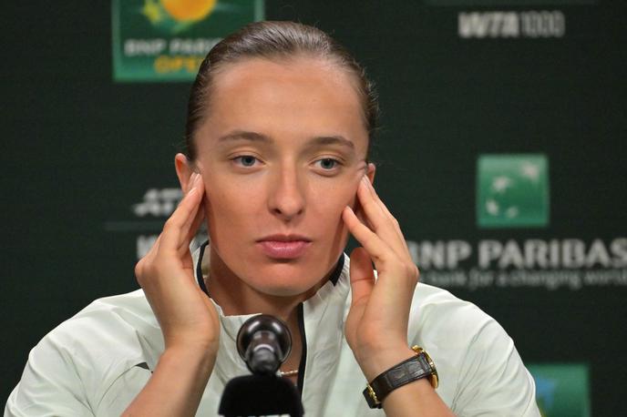 Iga Swiatek | Iga Swiatek je v svoji ekipi pozdravila Francisca Roiga, ki je bil dolga leta član ekipe Rafaela Nadala. | Foto Reuters