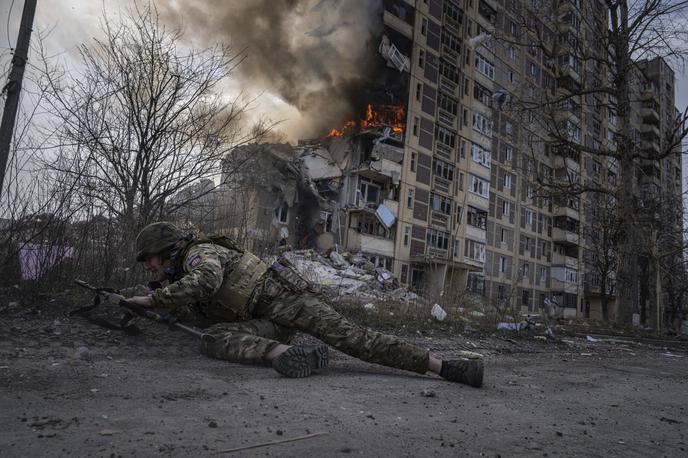 Avdiivka, Ukrajina, vojna v Ukrajini | Ukrajinski predsednik Volodimir Zelenski pravi, da si Putin želi nadaljevati vojno in da s svojimi izjavami manipulira. | Foto Guliverimage