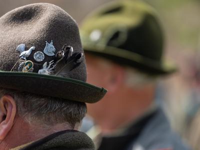 Razlastitve lovskih družin niso bile v neskladju z ustavo