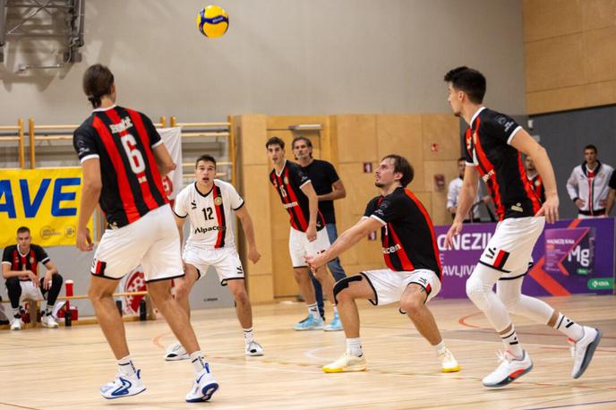 Alpacem Kanal | Alpacem Kanal je favoriziranemu ACH Volleyju vzel točko. | Foto Simon Vesel/MOK Krka