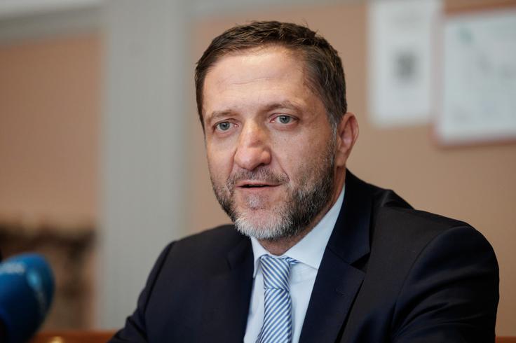 IMF najnovejše napovedi objavlja v okviru rednega letnega zasedanja, iz Slovenije se ga udeležujeta finančni minister Klemen Boštjančič (na fotografiji) in namestnik guvernerja Banke Slovenije Primož Dolenc. | Foto: STA