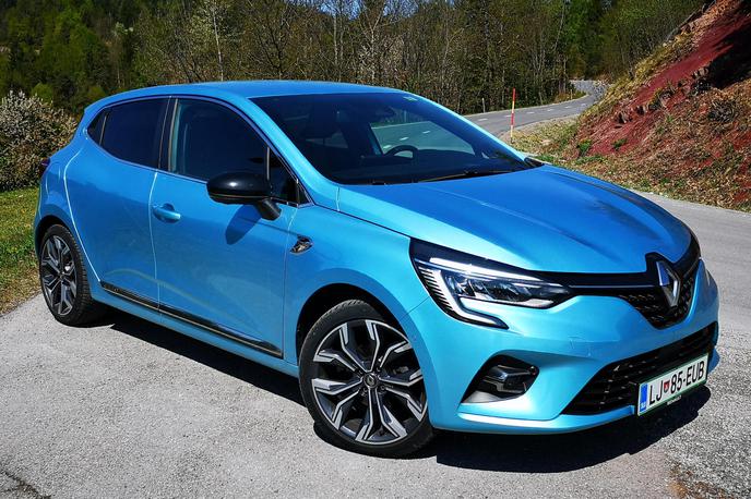renault clio dizel | Renaultu je uspelo aprila v Sloveniji na novo registrirati 325 novih cliov. Clio ostaja najbolje prodajani posamezni model. | Foto Gregor Pavšič