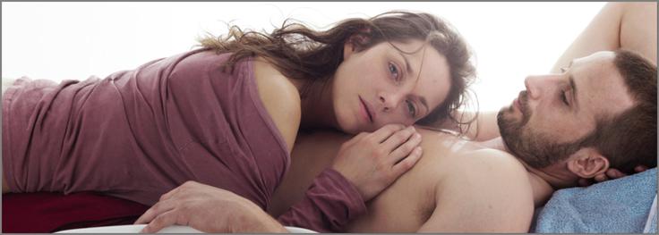 Dreserki ork Stéphanie (Marion Cotillard) življenje zasuka na glavo nesreča pri delu. Soočena z neznosnimi posledicami se zanaša na Lija (Matthias Schoenaerts), pouličnega boksarja, ki doživlja podobno dramatično spremembo. Čustvena drama Jacquesa Audiarda (Prerok) je bila nominirana za zlata globusa ter bafti za najboljši tujejezični film in najboljšo glavno igralko. • V torek, 7. 5., ob 1.55 na HBO.* │ Tudi na HBO OD/GO.

 | Foto: 