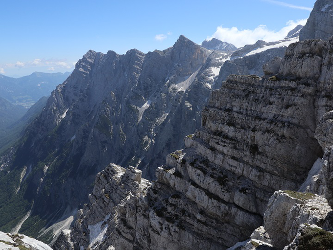 Na planinski poti na Triglav čez Plemenice bodo do 25. julija potekala nujna vzdrževalna dela, zato bo pot, ki so jo slovenski ljubitelji gora izbrali za naj planinsko pot tega leta, med 18. in 25. julijem zaprta.  | Foto: Irena Mušič Habjan