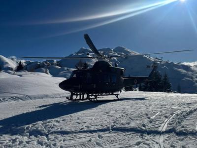 Na Voglu huda poškodba deskarja, na celjskem našli neodzivnega motorista