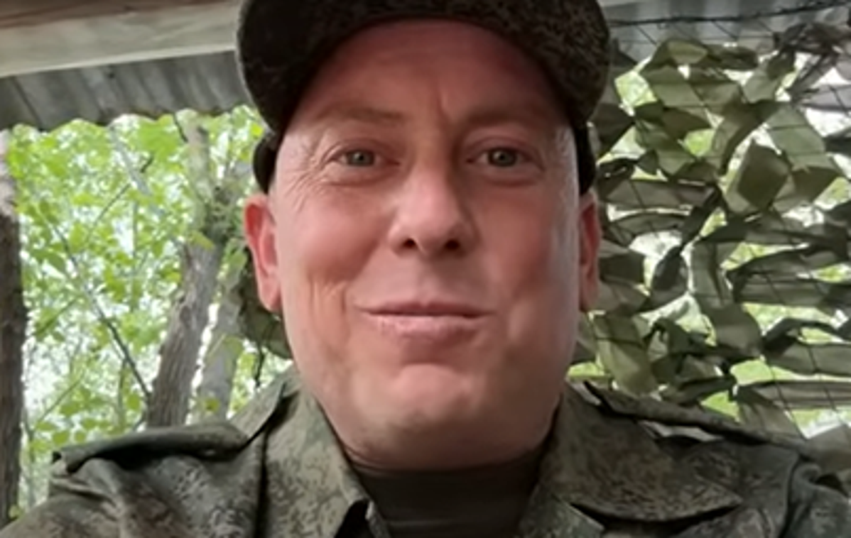 Derek Huffman | 46-letni Američan Derek Huffman se je priključil ruski vojski, ker želi, da bi njegova družina v enem letu dobila rusko državljanstvo. | Foto Posnetek zaslona/HuffmanTime/Youtube