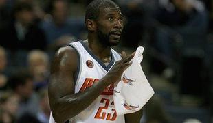 Richardson zamenjal Charlotte za Phoenix
