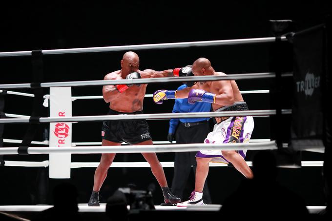 Obračun med Tysonom in Jonesom se je končal z neodločenim izidom. | Foto: Reuters