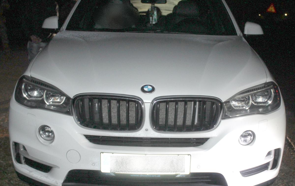 bmw, avtomobil, tihotapec, Turki, policija, nedovoljen vstop | Policijski postopki z državljani Turčije še niso zaključeni, so še navedli pri novomeški policijski upravi. | Foto PU Novo mesto