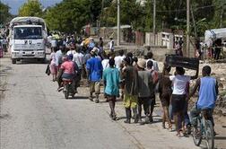 Haiti po orkanih prosi za pomoč ZN, EU že nudi pomoč