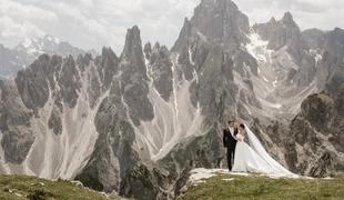 Slovenski športni novinar svojo izbranko popeljal pred najlepši oltar ... na 2.500 metrov nad morjem
