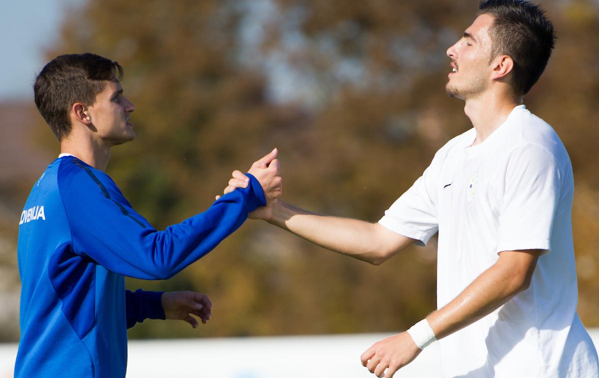 Maks Barišić | Maks Bairšić (desno) je v slovenski reprezentanci do 19 let sodeloval tudi s Petrom Stojanovićem (levo). | Foto Sportida