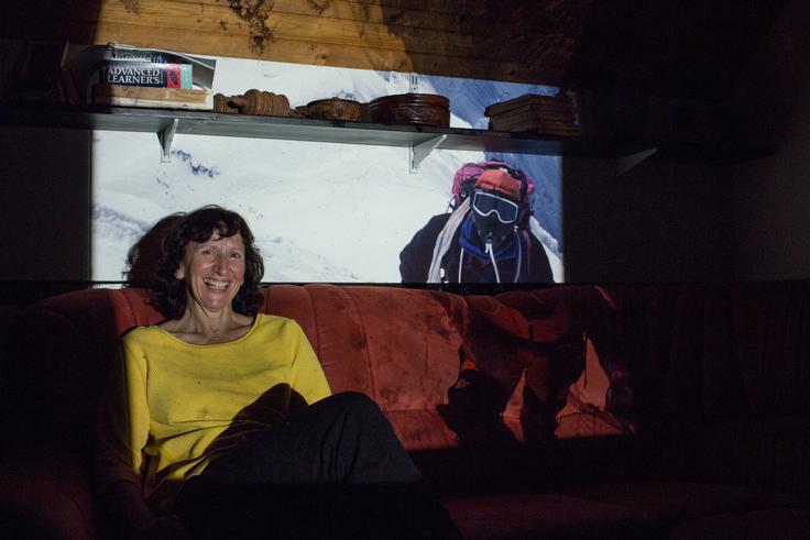 Marija leta 2015 in v ozadju Marija leta 1990. | Foto: Klemen Korenjak