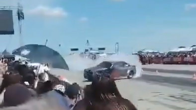 Huda nesreča v Osijeku: avto zletel s steze in trčil v množico ljudi #video
