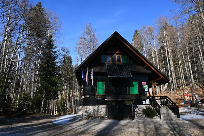 Iztokova koča pod Golaki | Foto: Matej Podgoršek