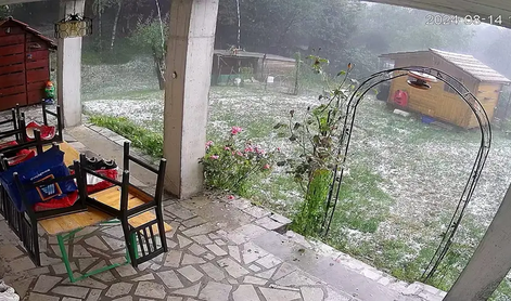 Slovenijo zajele nevihte: padala je toča, ponekod težave v prometu #foto #video