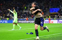 Liga prvakov v živo: saj ni res, kaj se dogaja v Milanu!