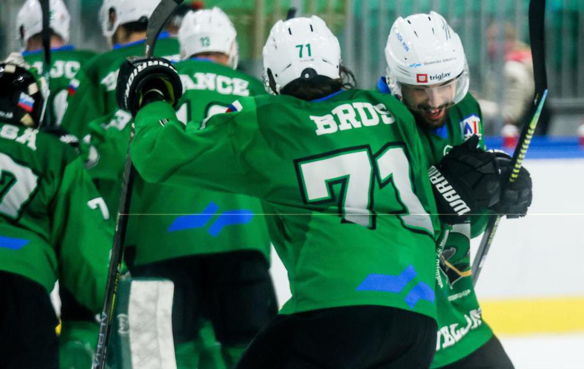 Alpska liga (finale): HK Olimpija - Asiago | Hokejisti Olimpije so tudi na drugi tekmi finala slavili po podaljšku. V soboto lahko postanejo prvaki. | Foto Vid Ponikvar