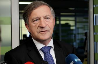 Vojaški sindikat vložil kazensko ovadbo zoper ministra Erjavca
