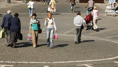 Število prebivalcev v prvih devetih mesecih lani višje za 1,4 odstotka