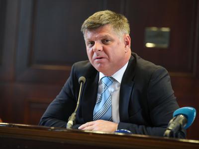 Vrhovno sodišče potrdilo zakonitost razrešitve Pogačnika