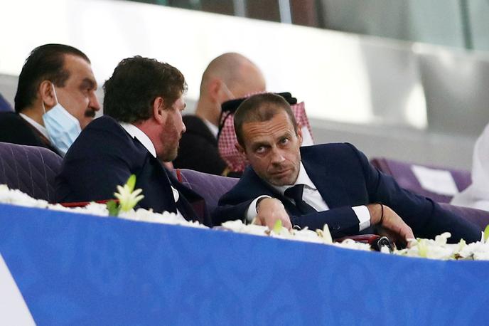 Aleksander Čeferin | Predsednika Uefe Aleksandra Čeferina so na tribunah stadiona v Katarju v svoje objektive ujeli tudi fotografi. | Foto Reuters