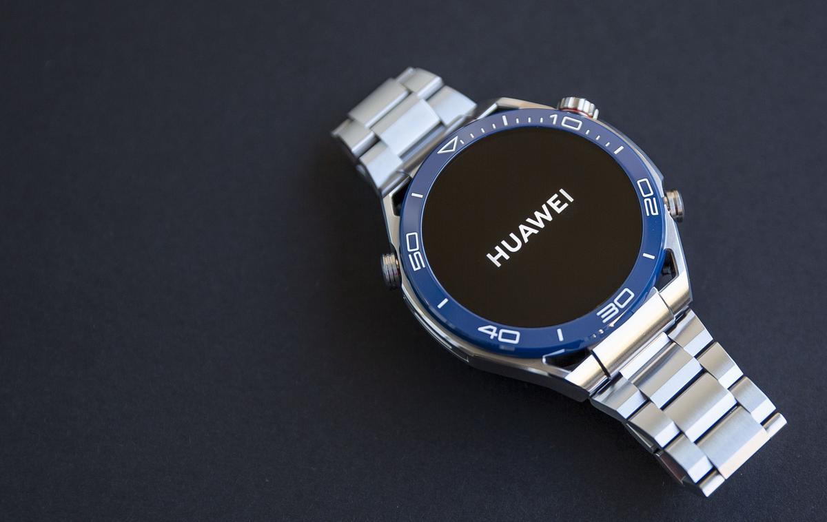 Huawei Watch Ultimate | Pri Huaweiu pravijo, da jih je pri oblikovanju izvedbe Voyage Blue  pametne ure Huawei Watch Ultimate vodila zasnova jadrnice. | Foto Ana Kovač