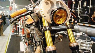 "Oldschool" motocikli postali "biznis"