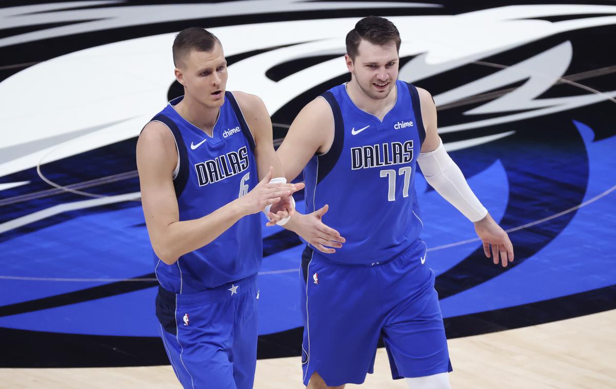 Porzingis Doncic | Navijači Dallasa upajo, da prva zvezdnika v nadaljevanju sezone ne bosta imela toliko težav s poškodbami. | Foto Reuters