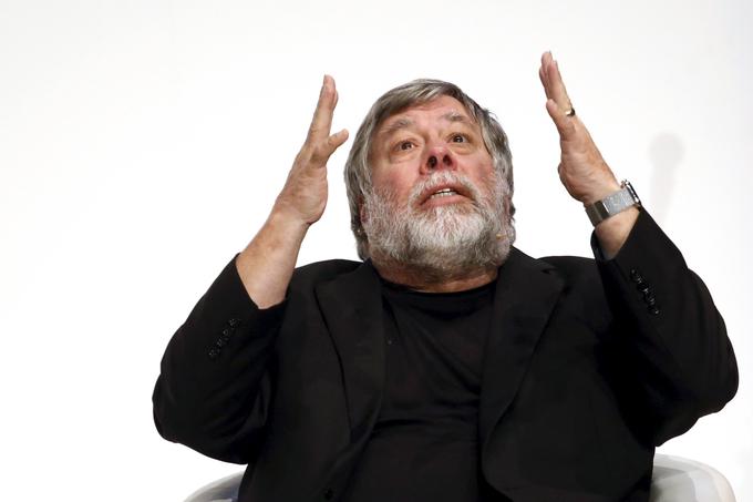 Cookova prizadevanja za varovanje podatkov uporabnikov pametnih telefonov je večkrat javno pohvalil tudi soustanovitelj Appla Steve Wozniak.  | Foto: 