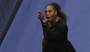 Kaj je Roger Federer povedal o sodniškem incidentu Serene Williams?