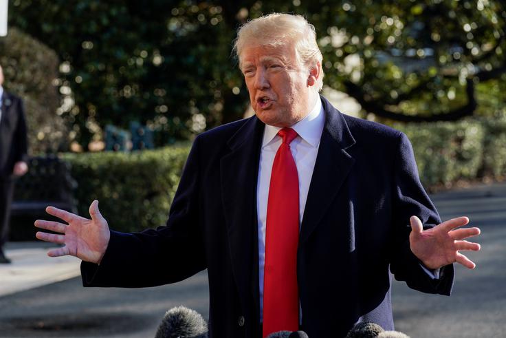 Ameriški predsednik Donald Trump je v odzivu na očitke Bidnu v svojem slogu poudaril, da so socialisti iz demokratskega tabora očitno dobro poskrbeli za nekdanjega ameriškega podpredsednika. | Foto: Reuters